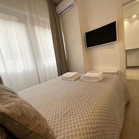 Ferienwohnung Bilocale San Giovanni Design Apartament Rom Exterior foto