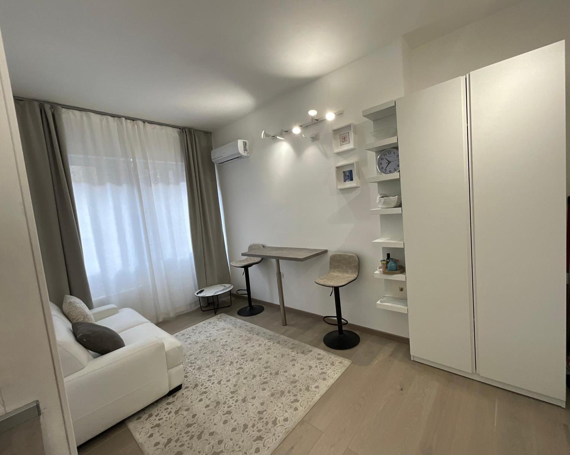Ferienwohnung Bilocale San Giovanni Design Apartament Rom Exterior foto