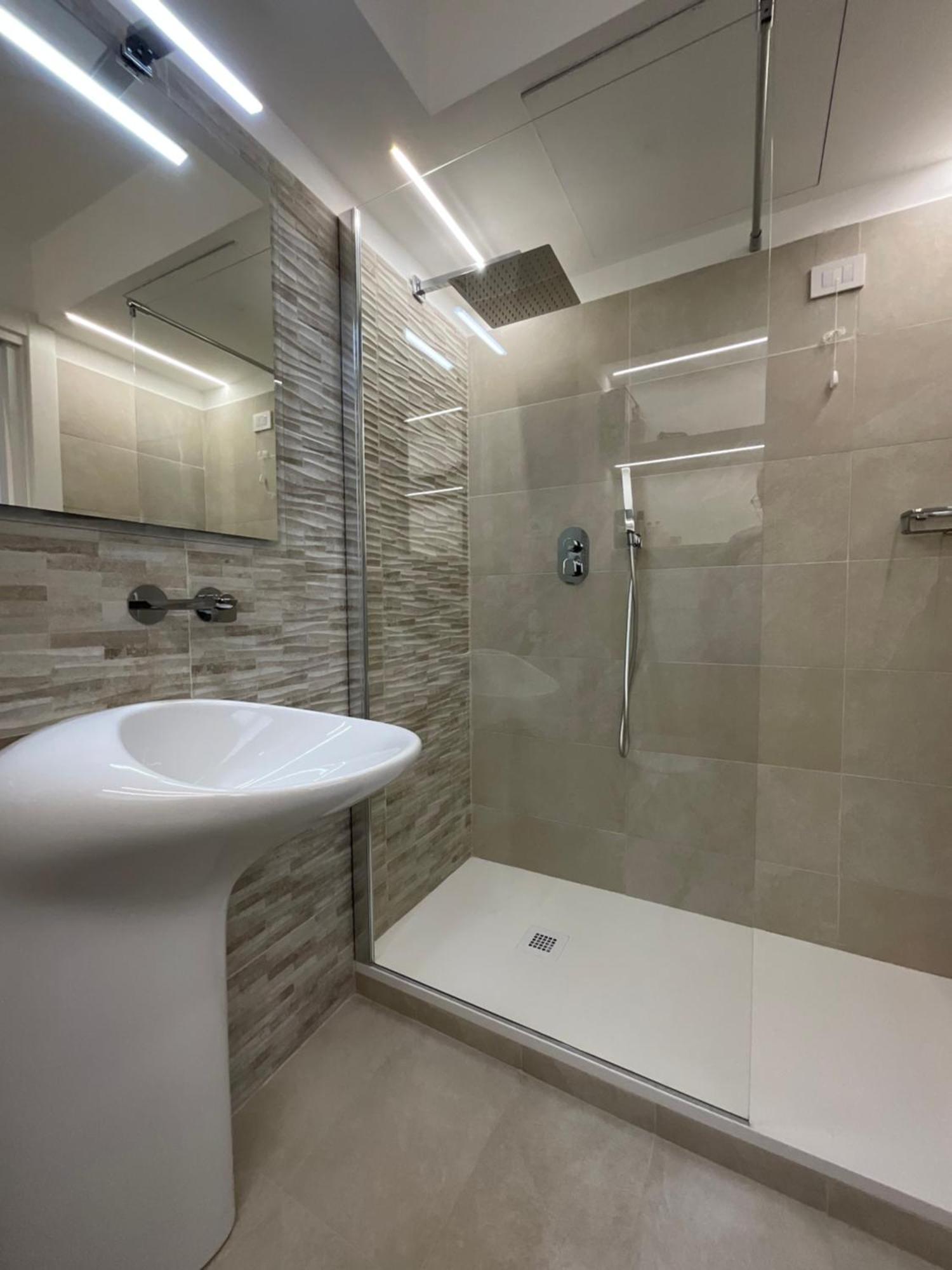 Ferienwohnung Bilocale San Giovanni Design Apartament Rom Exterior foto